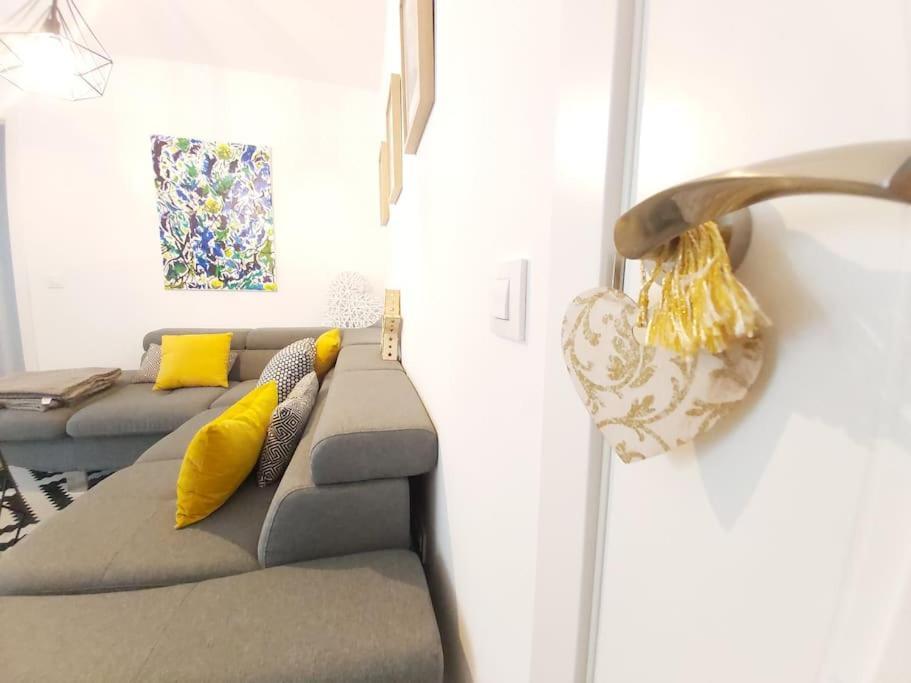 Luminoso Apartamento En El Centro, Con Mucho Arte Sevilla Kültér fotó