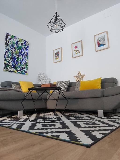 Luminoso Apartamento En El Centro, Con Mucho Arte Sevilla Kültér fotó